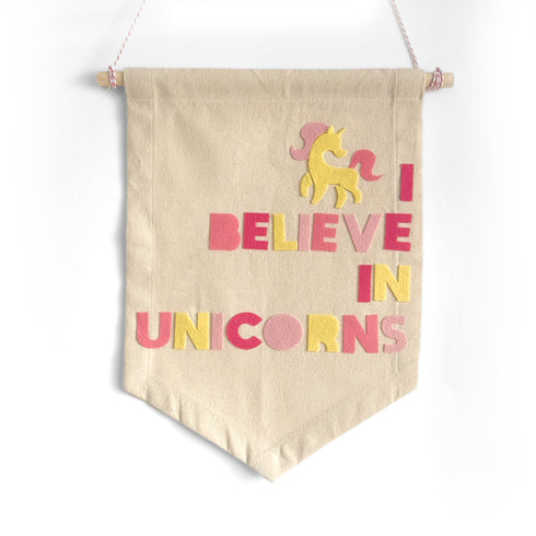 I Believe in Unicorns - Banner